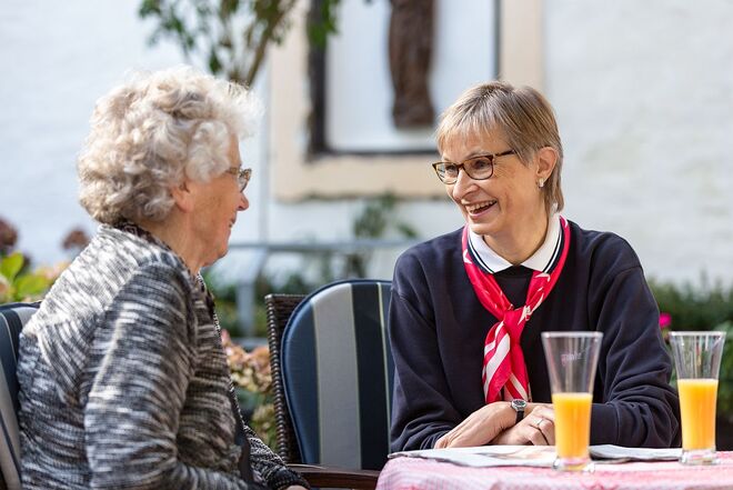Die Malteser in Engelskirchen möchten mit ihrem Besuchs- und Begleitungsdienst die Teilhabe von älteren Menschen am kulturellen Leben durch die Begleitung zu verschiedenen Ausflügen fördern. 